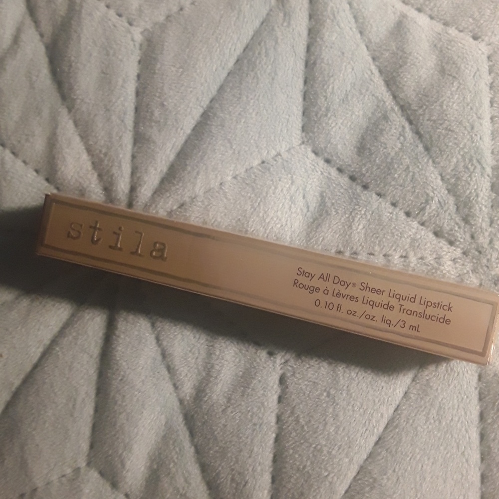 Stila Stay All Day Liquid Lipstick sheer morello - Picture 5 of 7